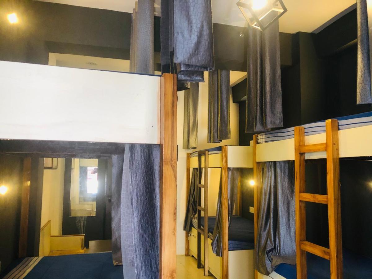 Hostel Nomads House *