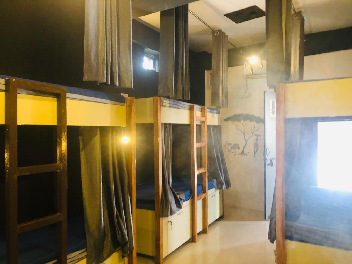छात्रावास Nomads House *