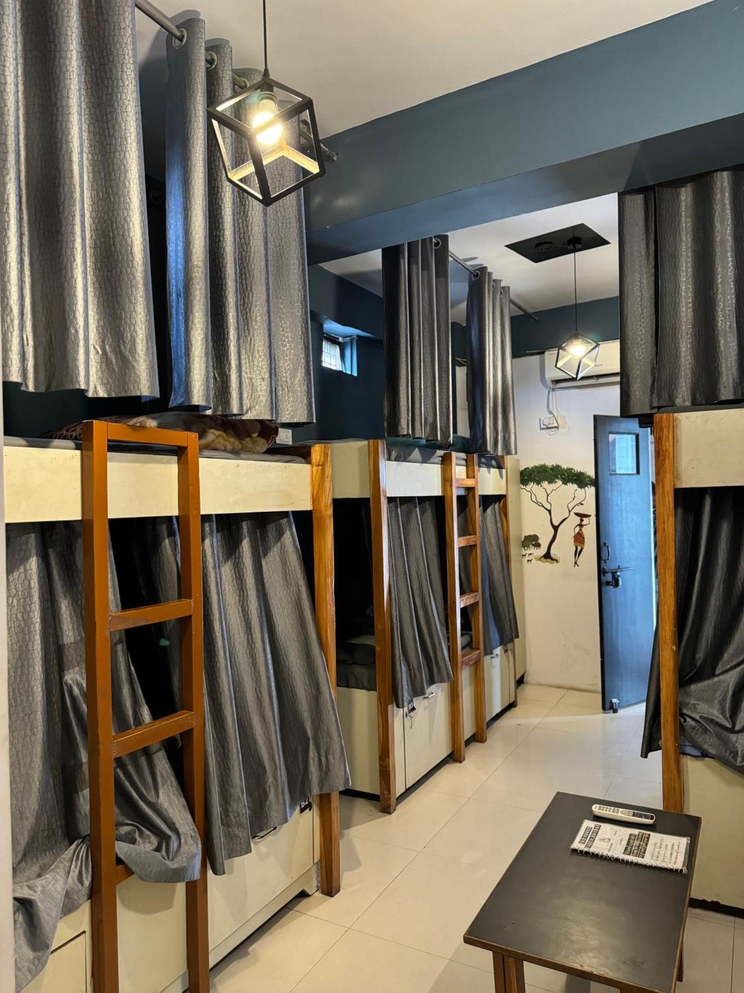 Nomads House Hostel