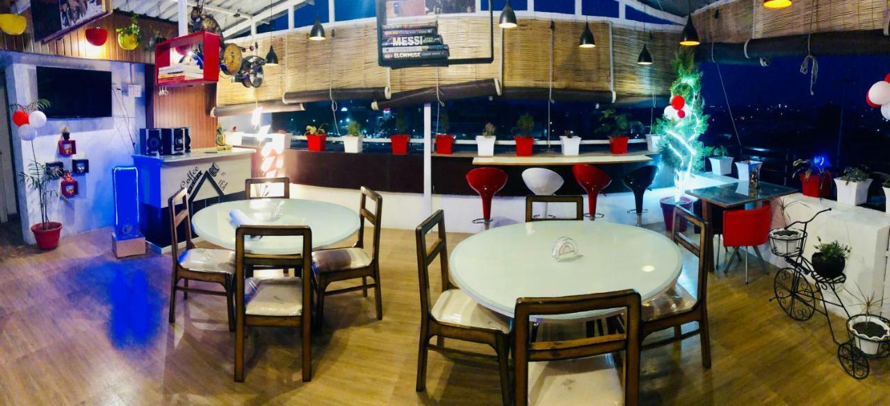 Nomads House Hostel